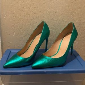 Green metallic 3 inch heels